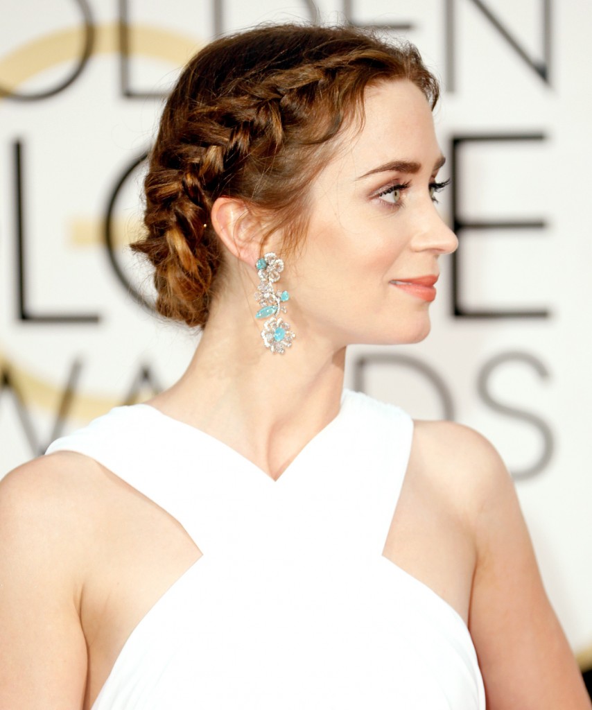 1421084625_emily-blunt-zoom
